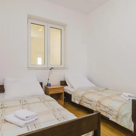 Medi Apartament *